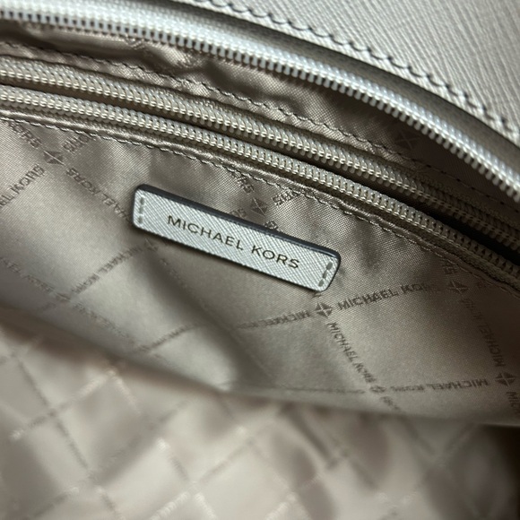 Michael Kors Gilly Miami Limited Edition Logo Tote - Picture 13 of 14